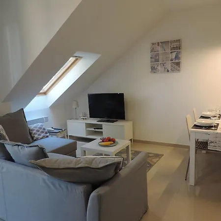 Zuza Blisko Plazy アパート