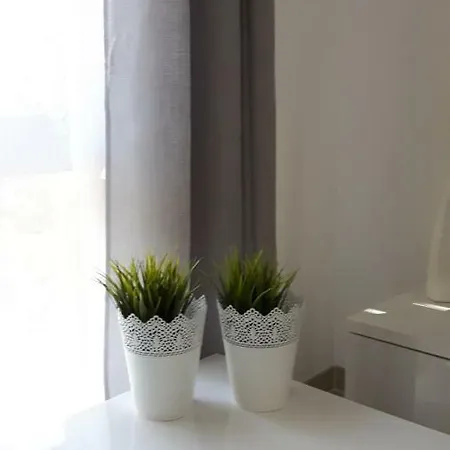 Zuza Blisko Plazy * レバル