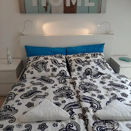 Zuza Blisko Plazy レバル