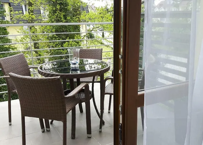 Zuza Blisko Plazy レバル