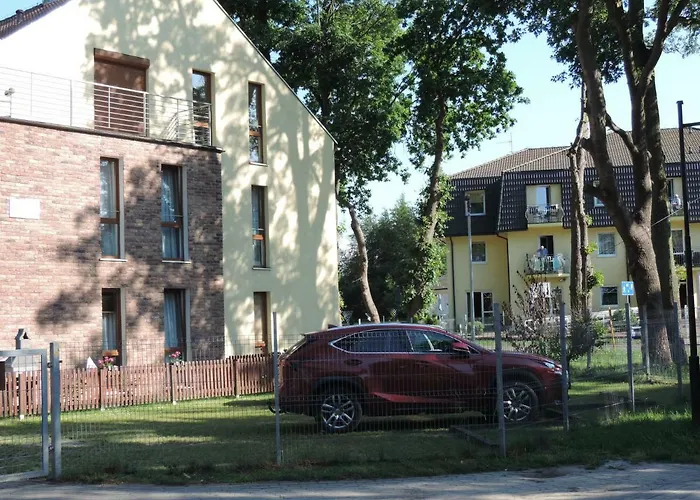 Zuza Blisko Plazy * レバル