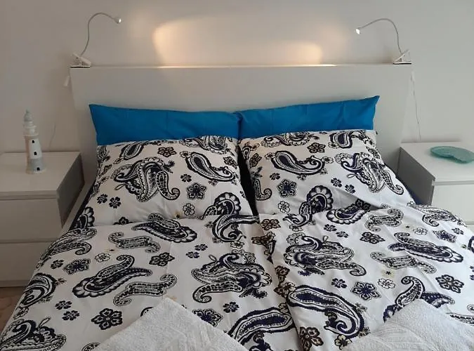 Zuza Blisko Plazy レバル